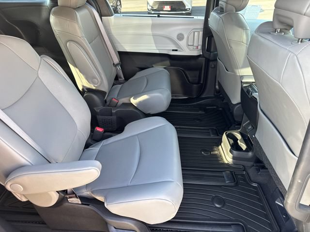 Certified 2025 Toyota Sienna XLE w/ XLE Plus Package AWD/4WD image 18