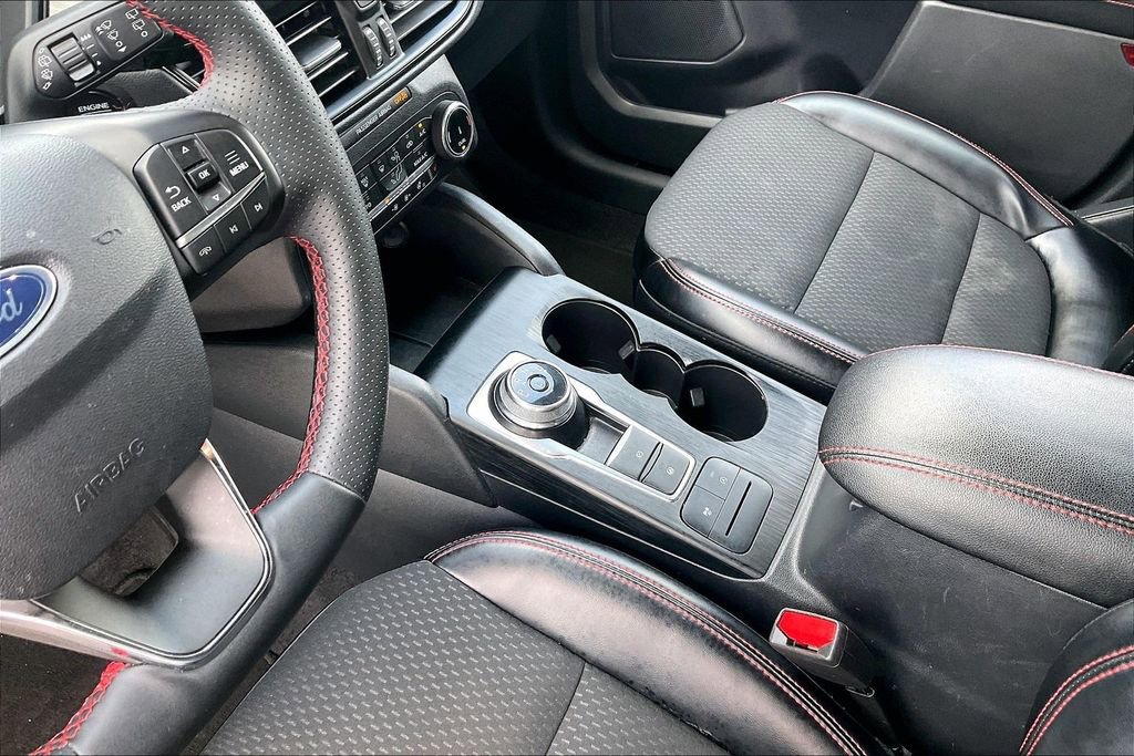 Certified 2024 Ford Escape ST-Line w/ Cold Weather Package image 15