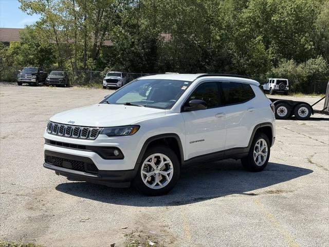 Certified 2024 Jeep Compass Latitude AWD/4WD image 1