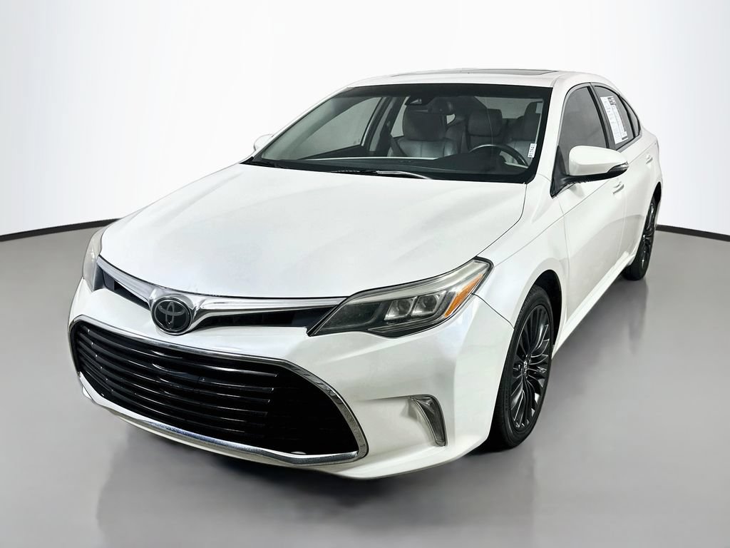 Used 2017 Toyota Avalon Touring FWD image 3
