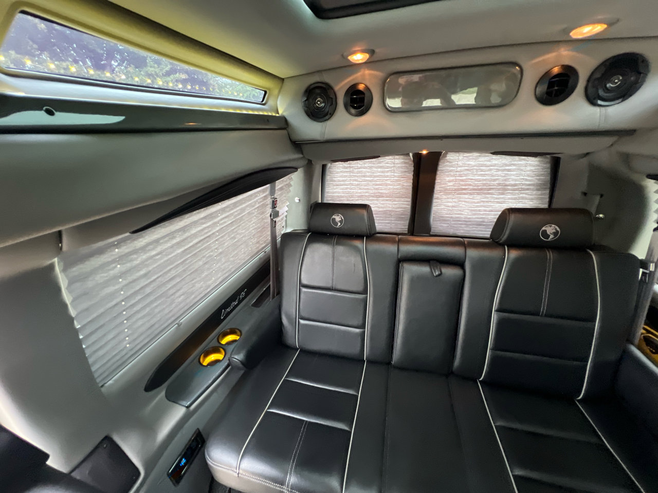 Used 2018 GMC Savana 3500 image 60