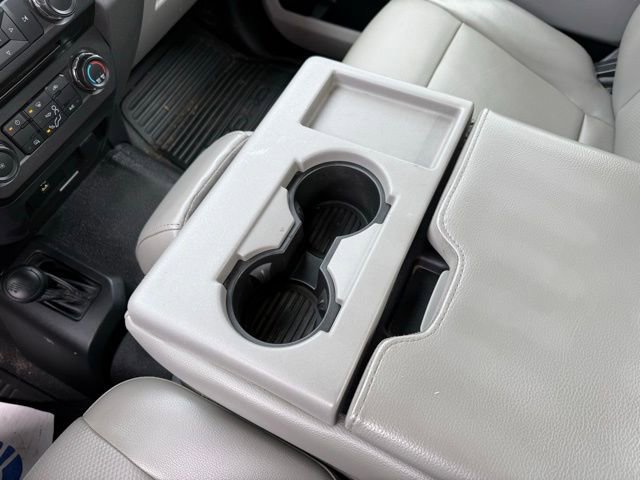 Certified 2017 Ford F550 4x4 Regular Cab Super Duty image 32