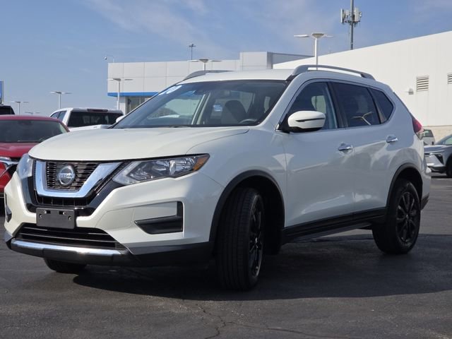 Used 2020 Nissan Rogue SV image 16