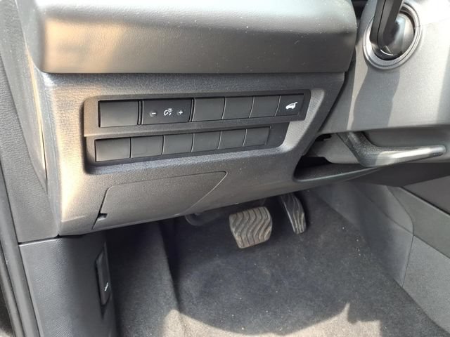 Used 2024 Mitsubishi Outlander SE AWD/4WD image 25