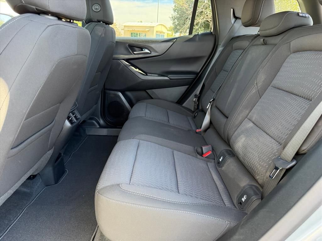 New 2026 Chevrolet Equinox LT image 6