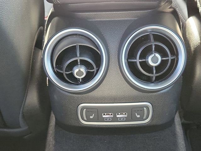 Used 2024 Alfa Romeo Giulia Sprint image 11