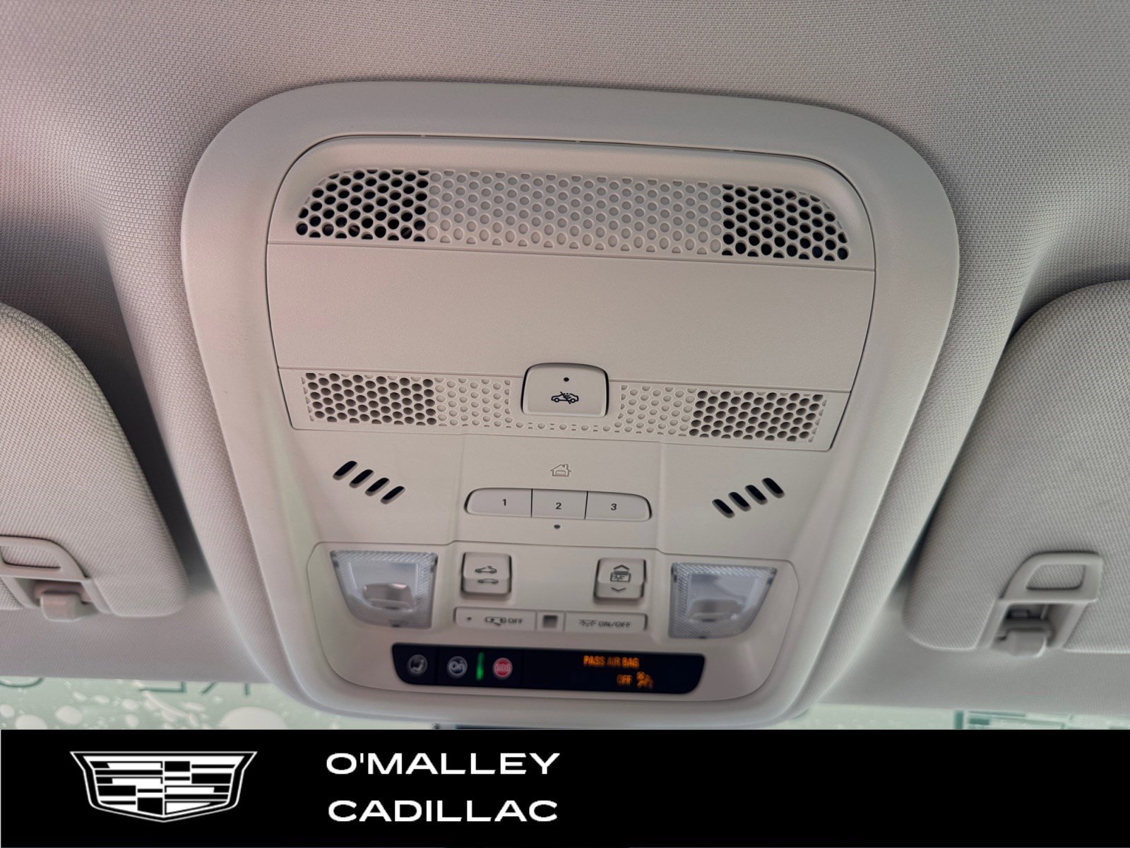 Certified 2023 Cadillac XT6 Premium Luxury w/ LPO, Floor Liner Package AWD/4WD image 24