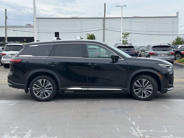Certified 2026 INFINITI QX60 Luxe w/ Cargo Package AWD/4WD image 7