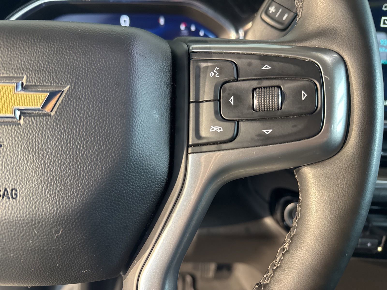 Used 2025 Chevrolet Silverado 1500 LT image 28