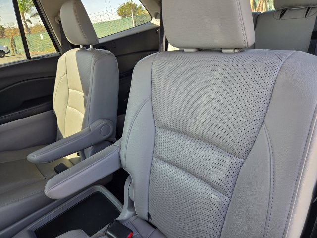 Used 2016 Honda Pilot Elite image 11