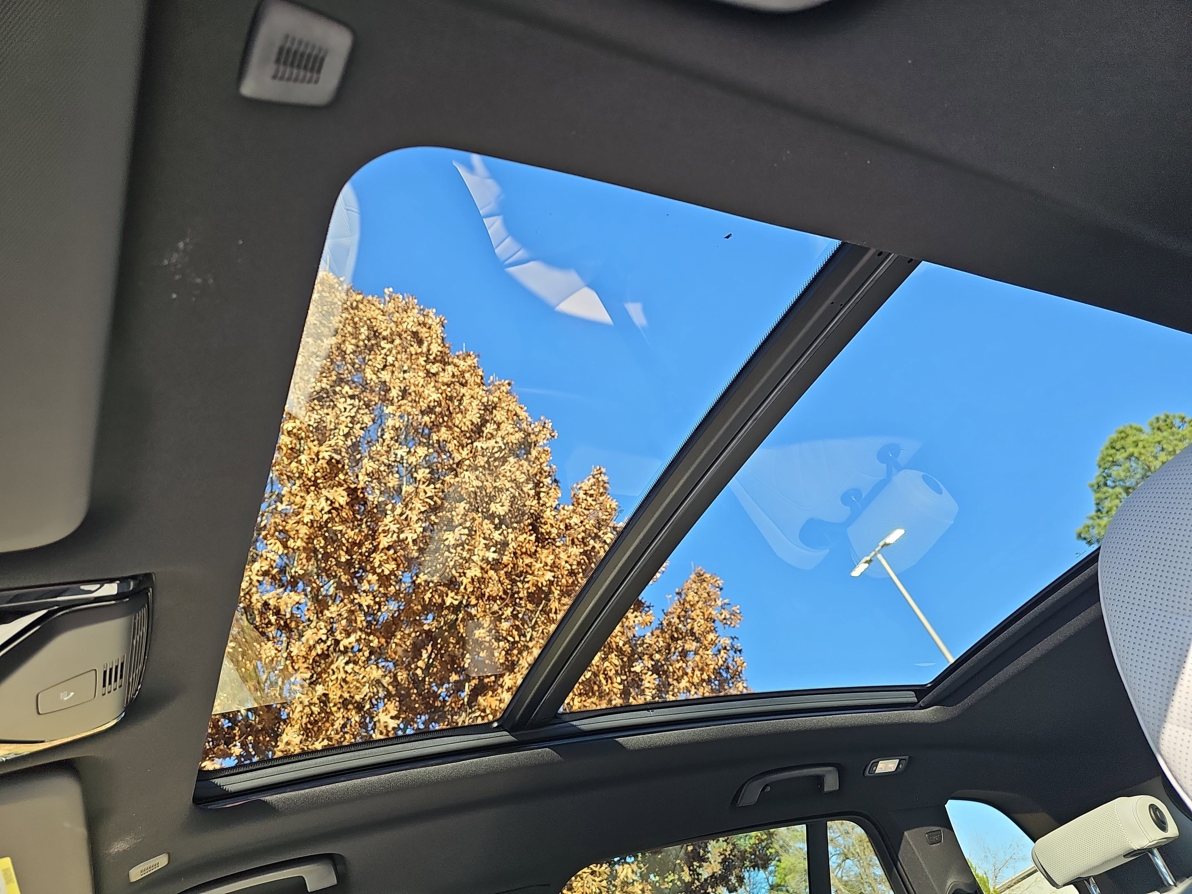 New 2026 BMW X5 xDrive40i w/ Climate Comfort Package image 30