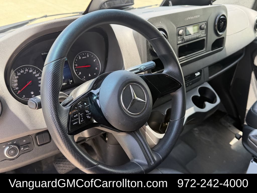 Used 2025 Mercedes-Benz Sprinter 2500 image 12