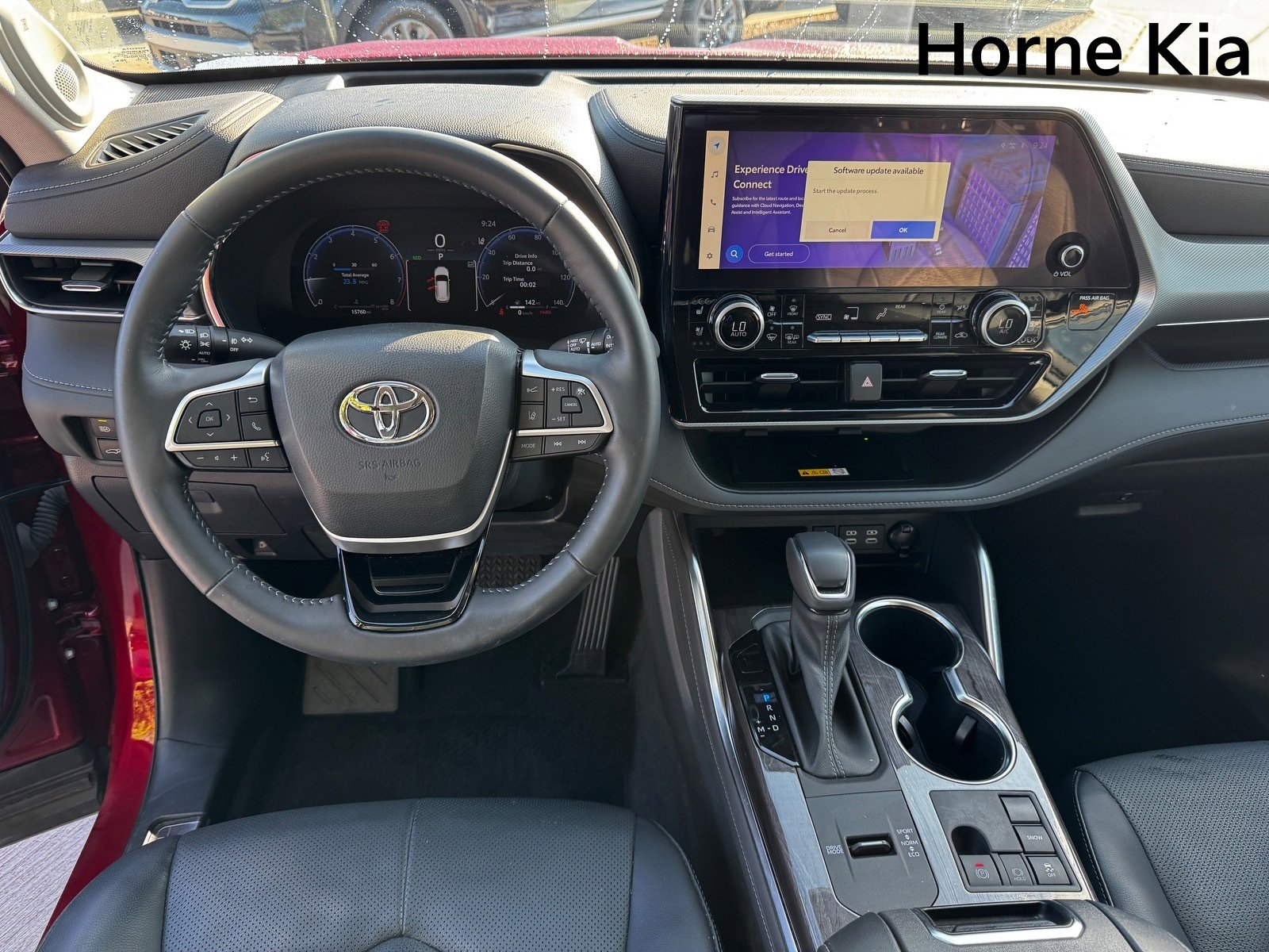 Used 2023 Toyota Highlander Platinum image 16