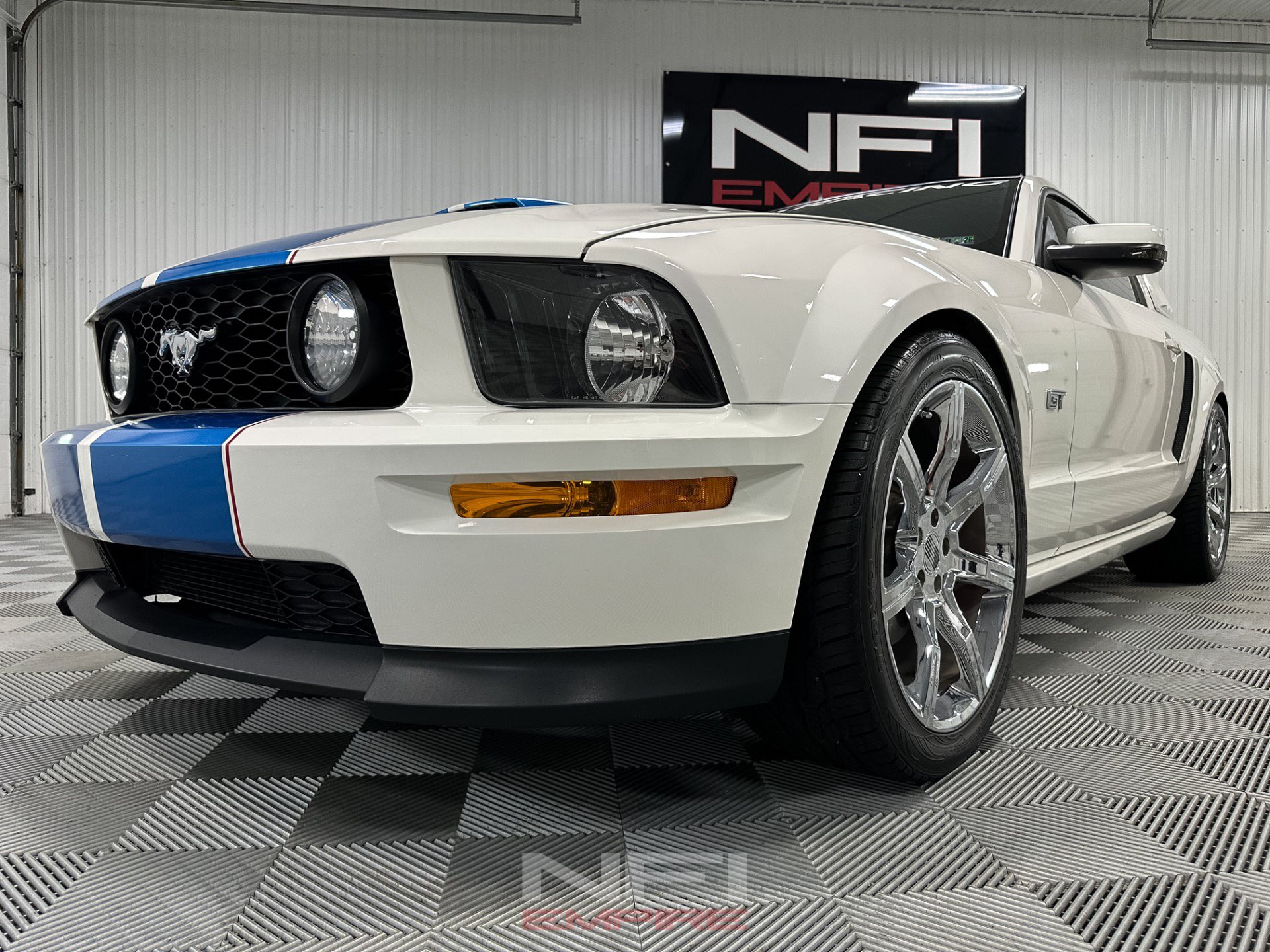 Used 2007 Ford Mustang GT RWD image 13
