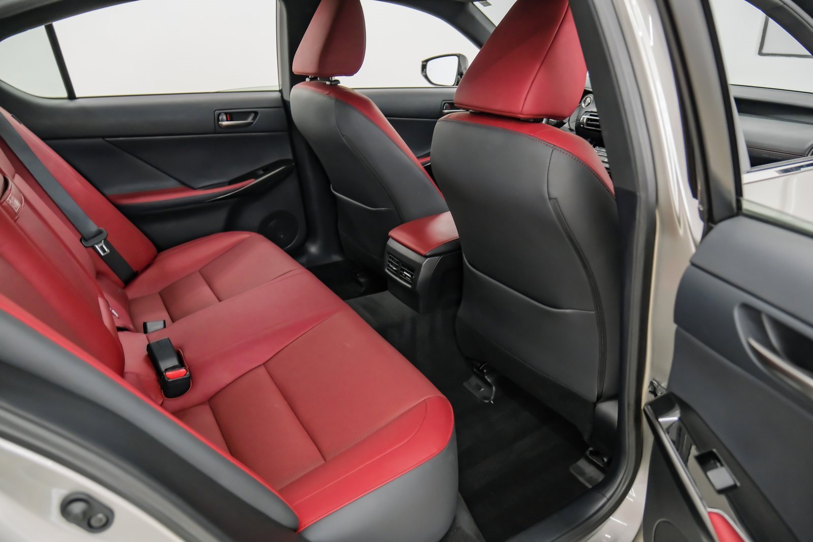 Used 2022 Lexus IS 300 image 46