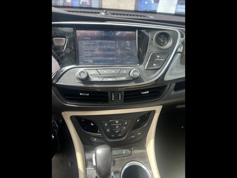 Used 2020 Buick Envision Preferred AWD/4WD image 26