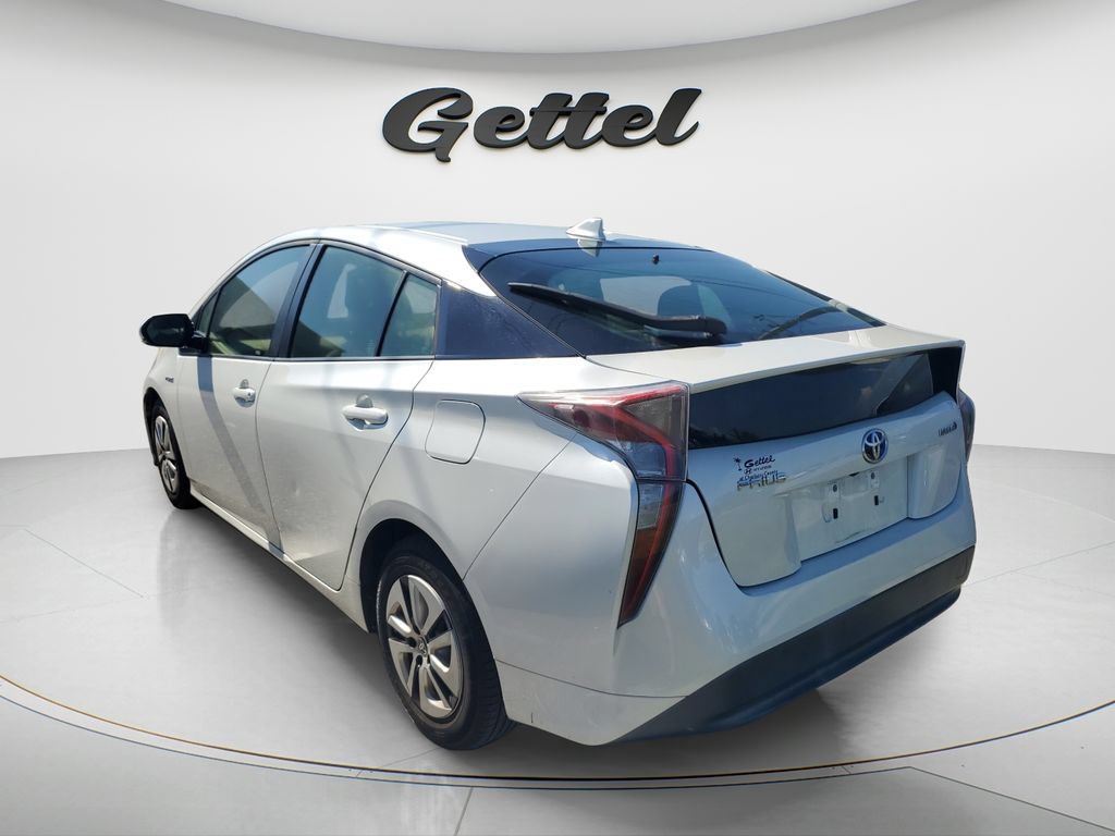 Used 2016 Toyota Prius Three FWD image 5