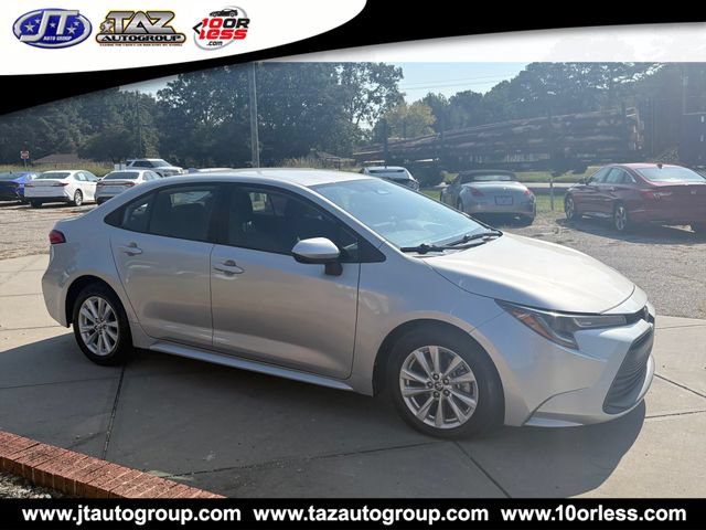 Used 2024 Toyota Corolla LE w/ LE Convenience Package FWD image 8