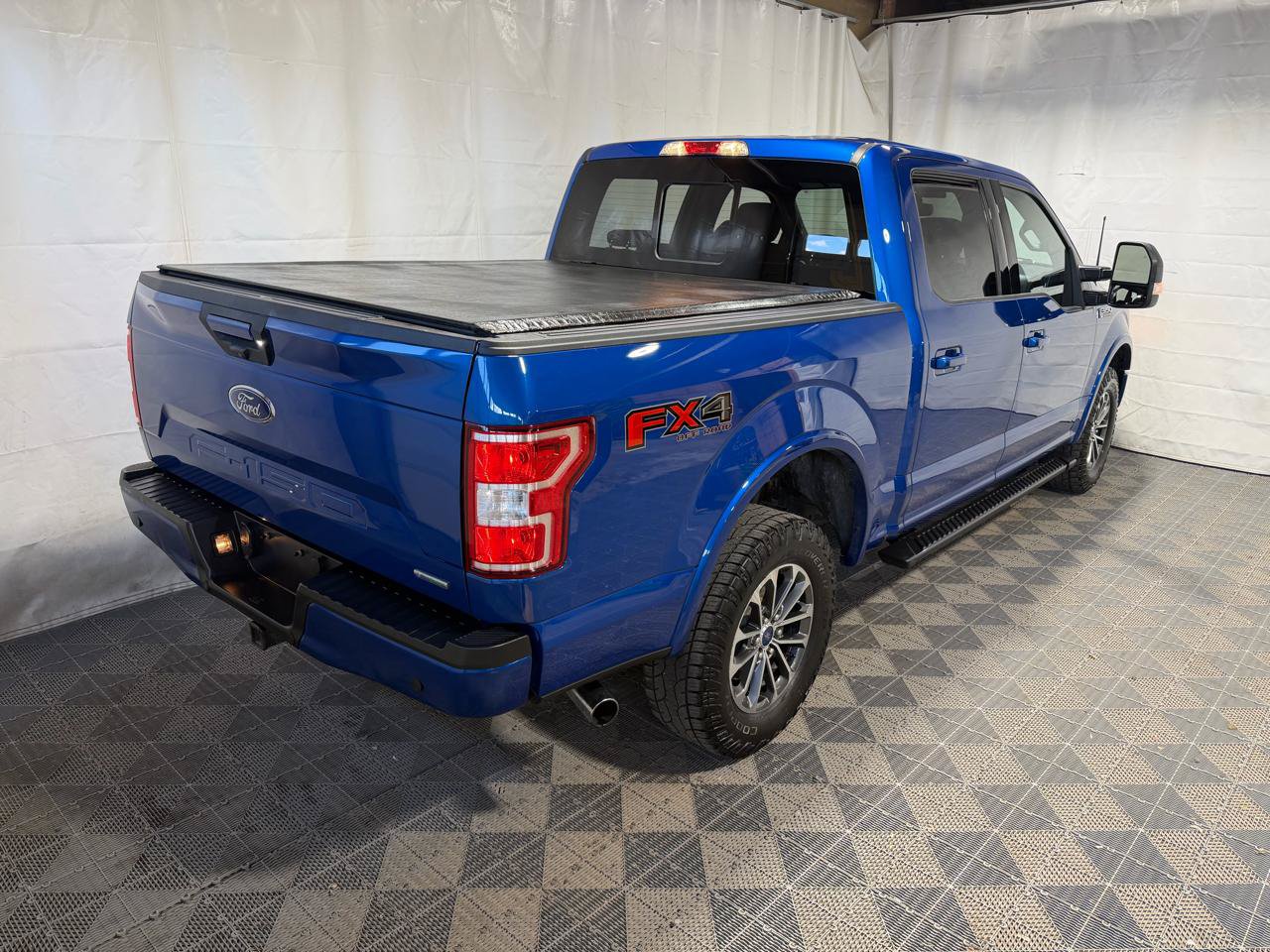 Used 2018 Ford F150 XLT w/ Equipment Group 302A Luxury AWD/4WD image 6