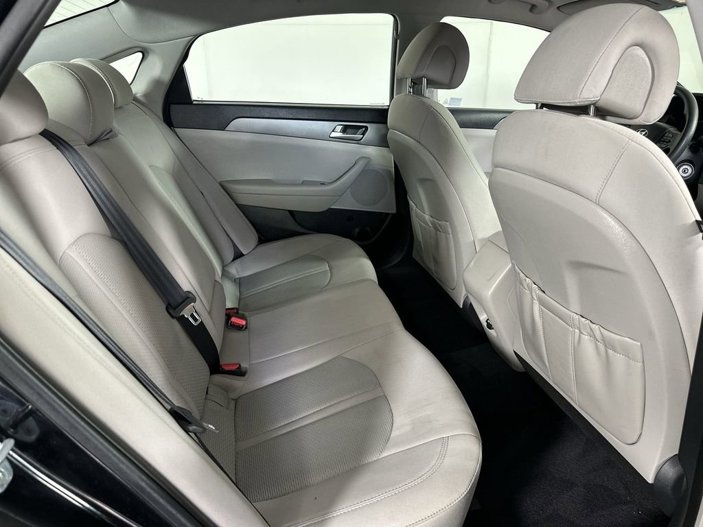 Used 2016 Hyundai Sonata SE FWD image 25