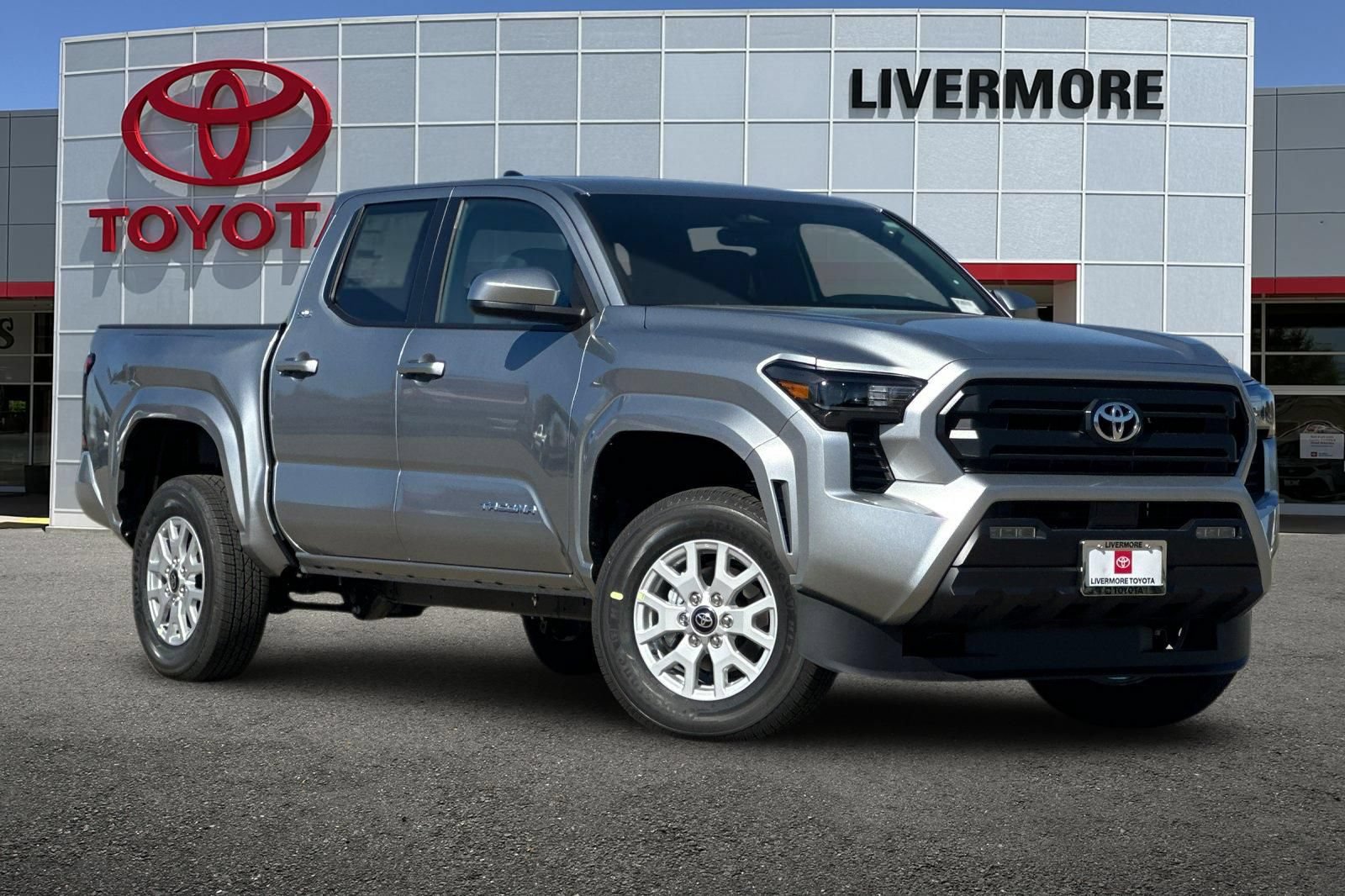 New 2026 Toyota Tacoma SR5 AWD/4WD image 2