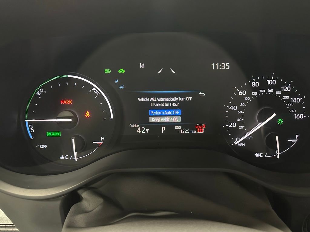 Used 2025 Toyota Sienna LE image 23