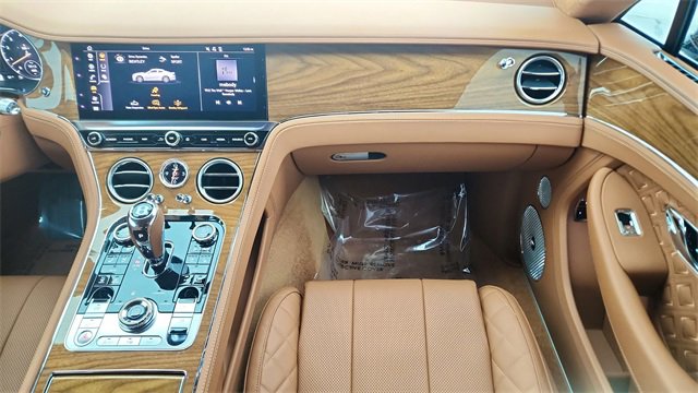 Used 2022 Bentley Continental GT image 33