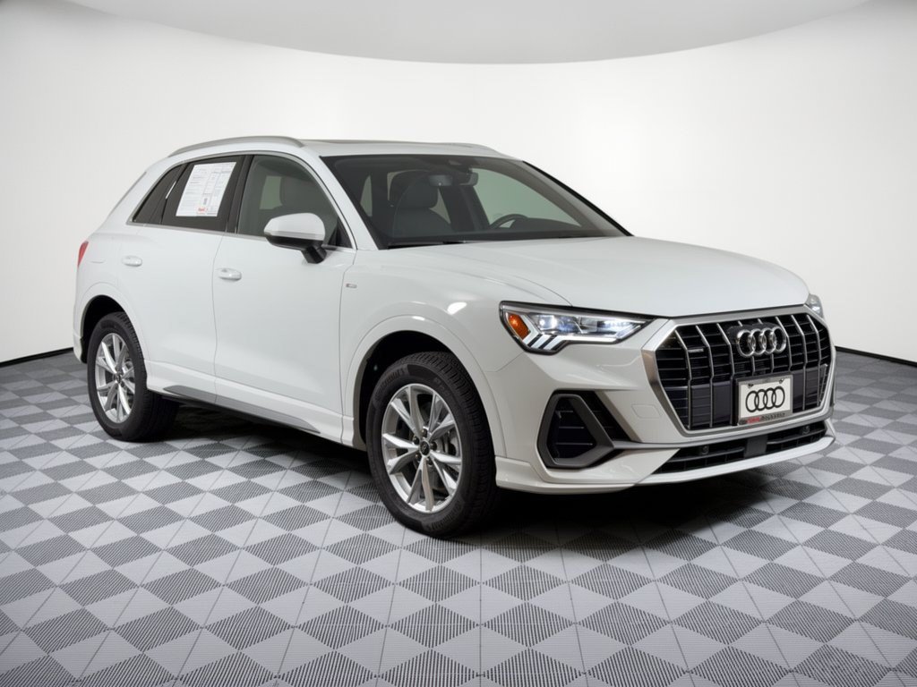 Certified 2025 Audi Q3 2.0T Premium w/ Convenience Package AWD/4WD image 7