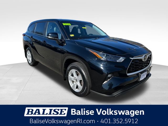 Used 2023 Toyota Highlander LE AWD/4WD image 1