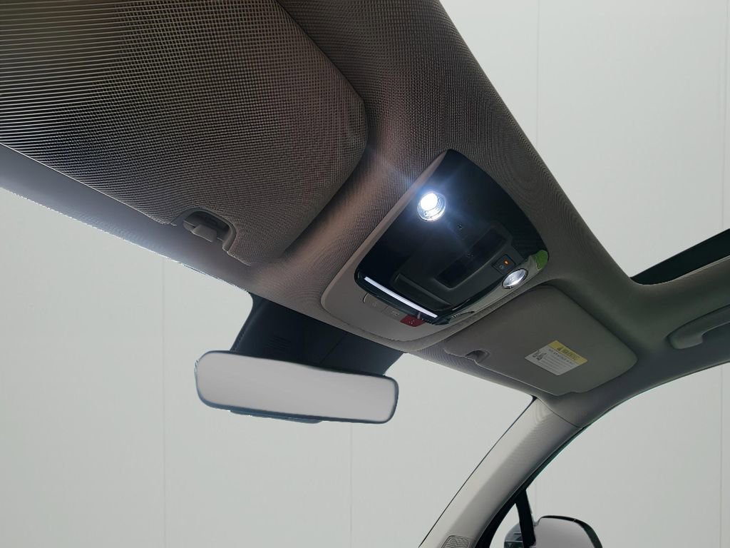 Used 2023 Kia Sorento SX AWD/4WD image 24