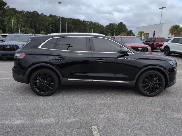 Used 2023 Lincoln Nautilus Reserve w/ Monochromatic Package FWD image 3
