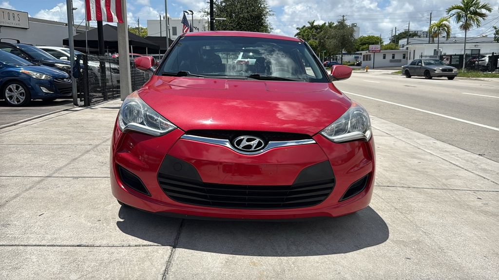 Used 2016 Hyundai Veloster FWD image 16