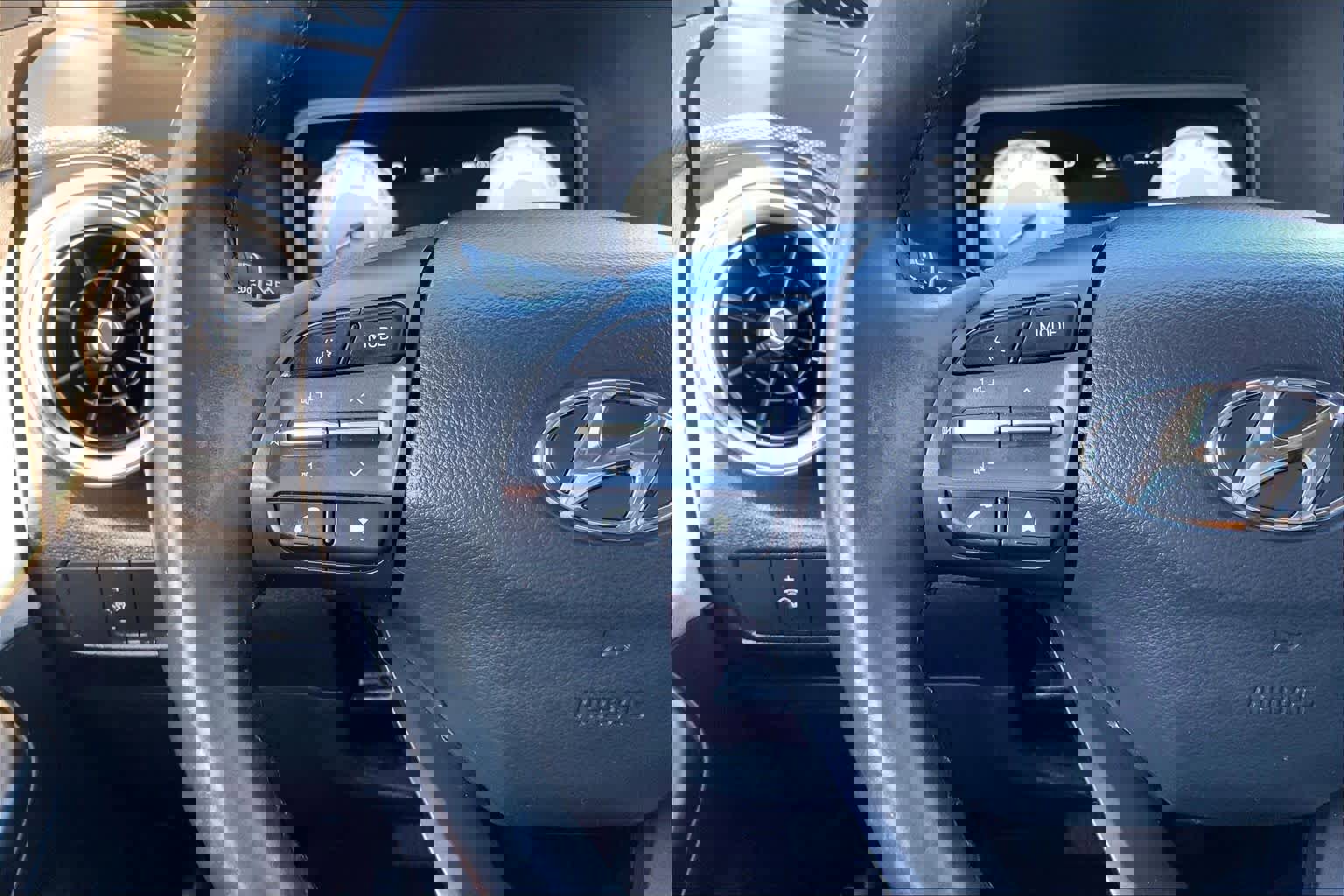 Used 2023 Hyundai Kona Limited image 23