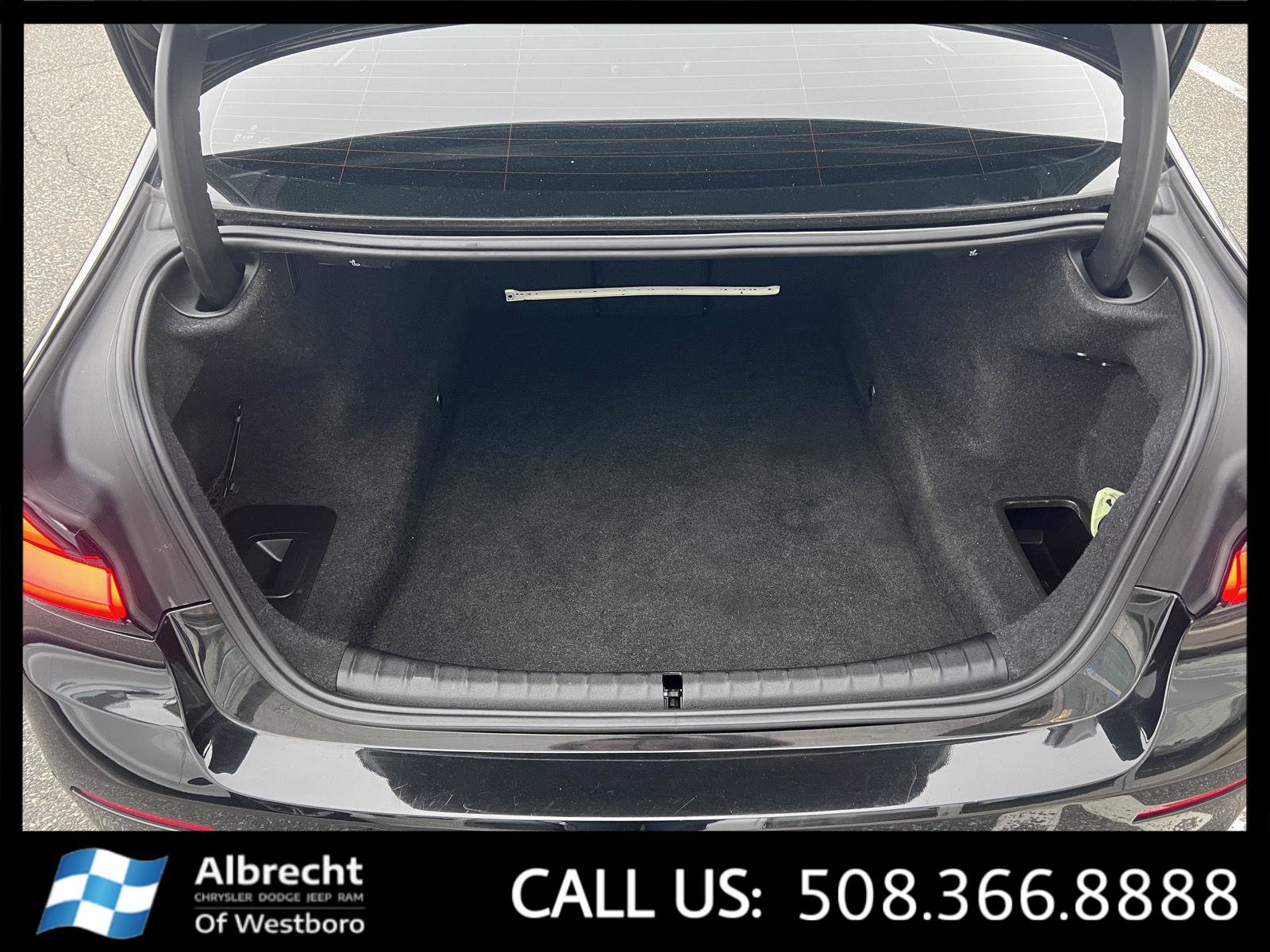 Used 2021 BMW 530i xDrive w/ Premium Package image 15