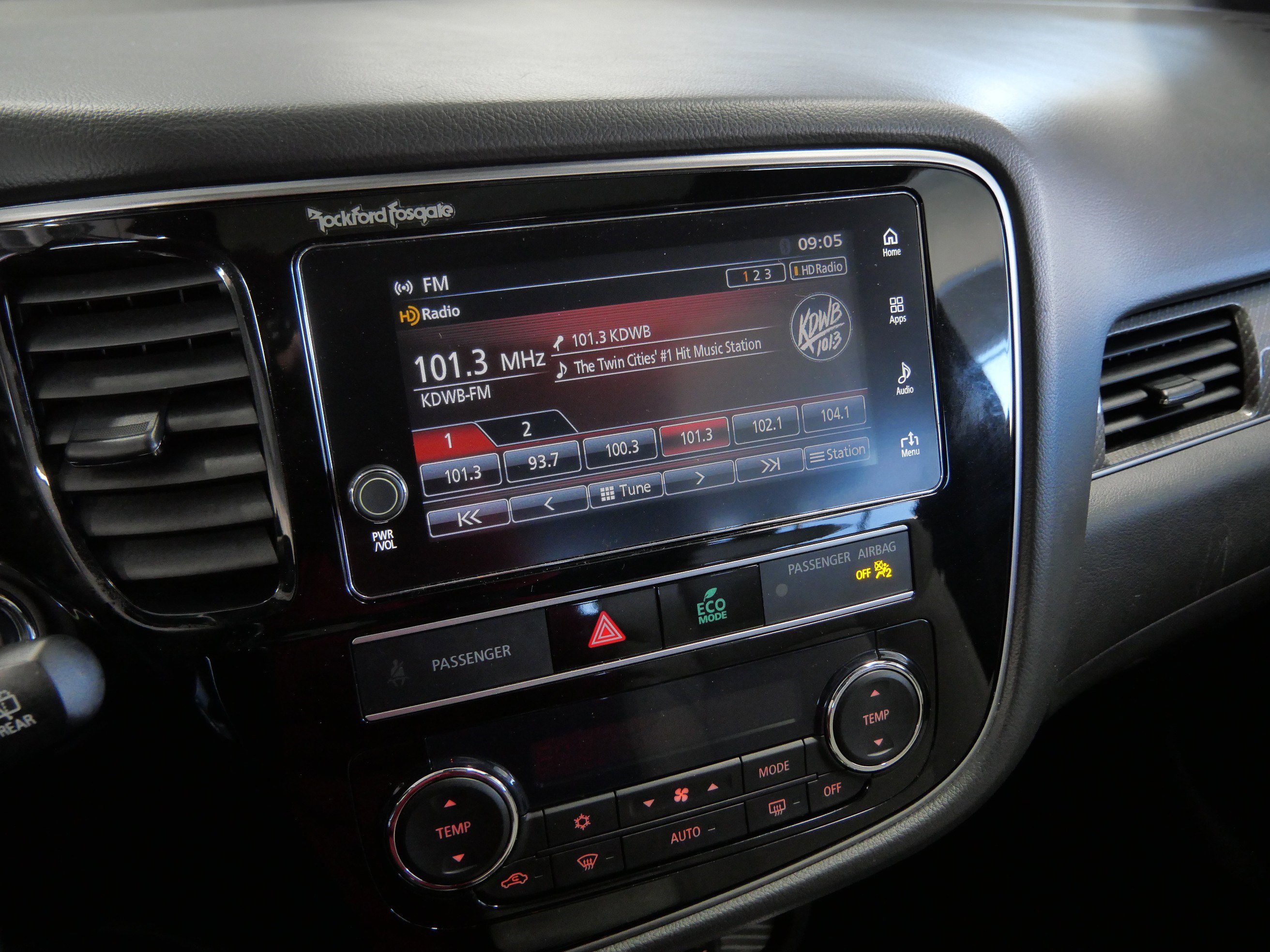 Used 2019 Mitsubishi Outlander GT image 23