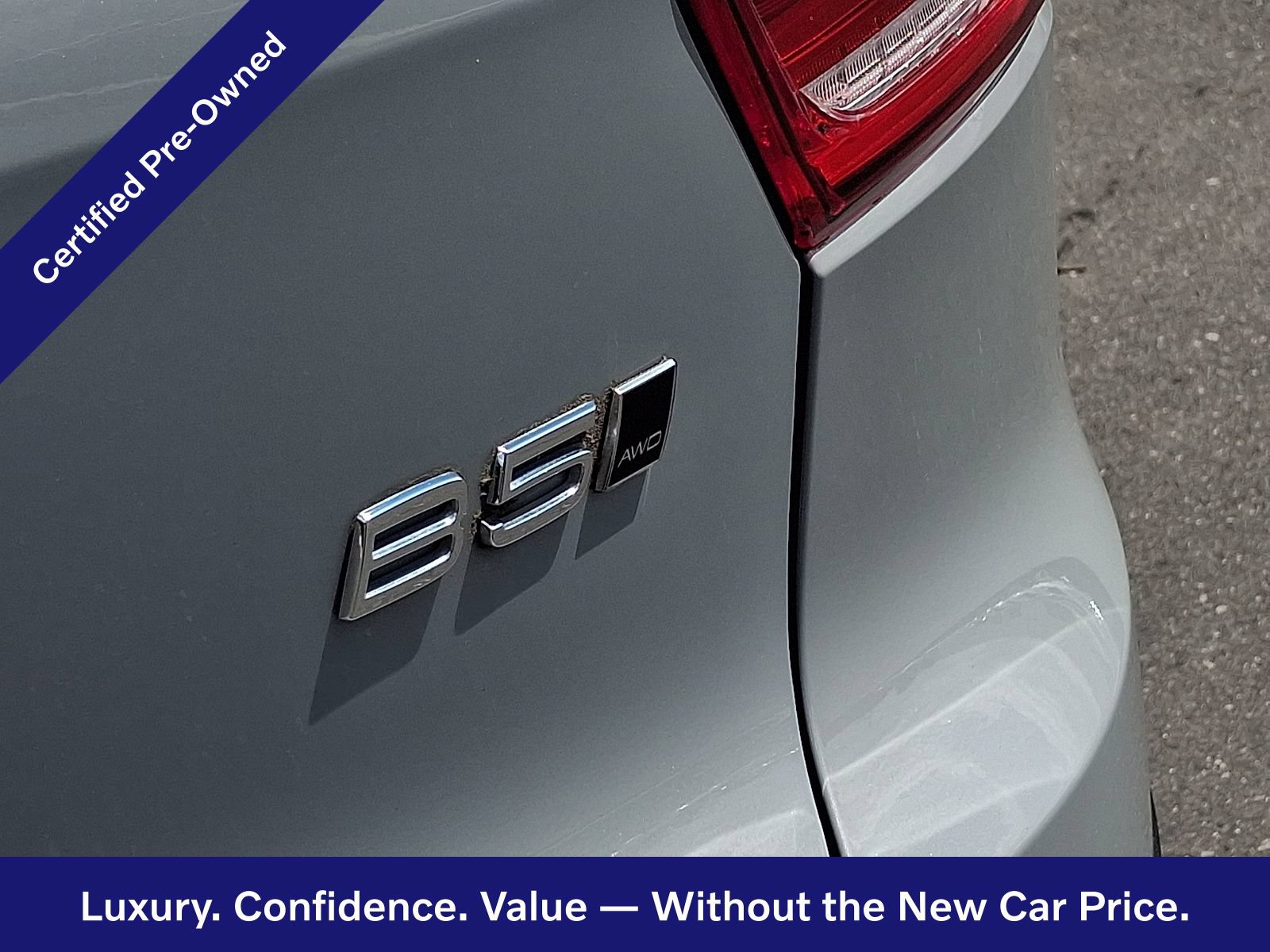 Certified 2024 Volvo XC40 B5 Ultimate w/ Protection Package Premier AWD/4WD image 31