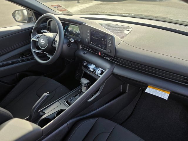 New 2026 Hyundai Elantra Sport FWD image 9