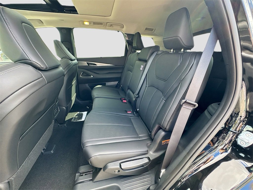 New 2026 INFINITI QX60 Luxe w/ Cargo Package image 26