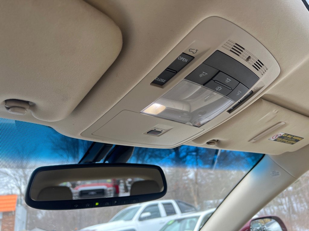 Used 2013 Lexus RX 450h AWD w/ Navigation Pkg image 27