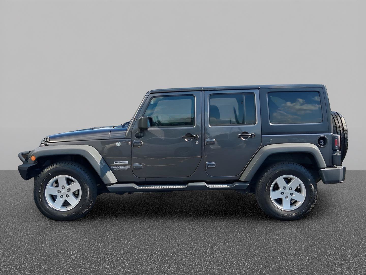 Used 2017 Jeep Wrangler Unlimited Sport w/ Quick Order Package 24S AWD/4WD image 3