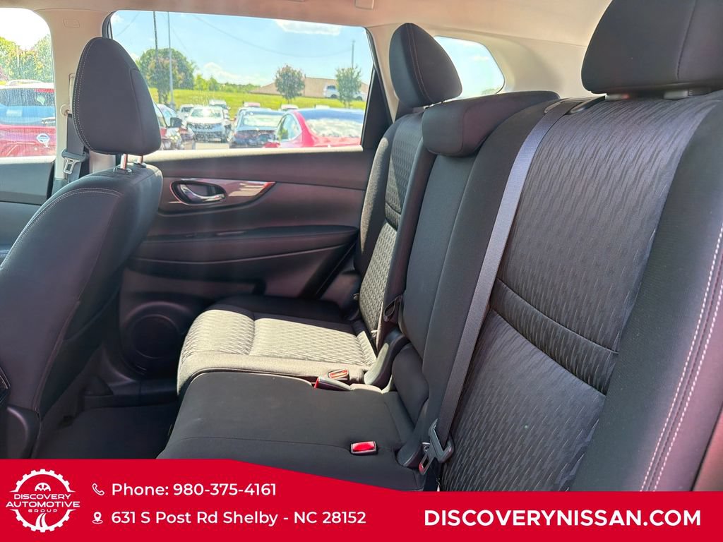 Certified 2019 Nissan Rogue SV w/ Premium Package FWD image 30