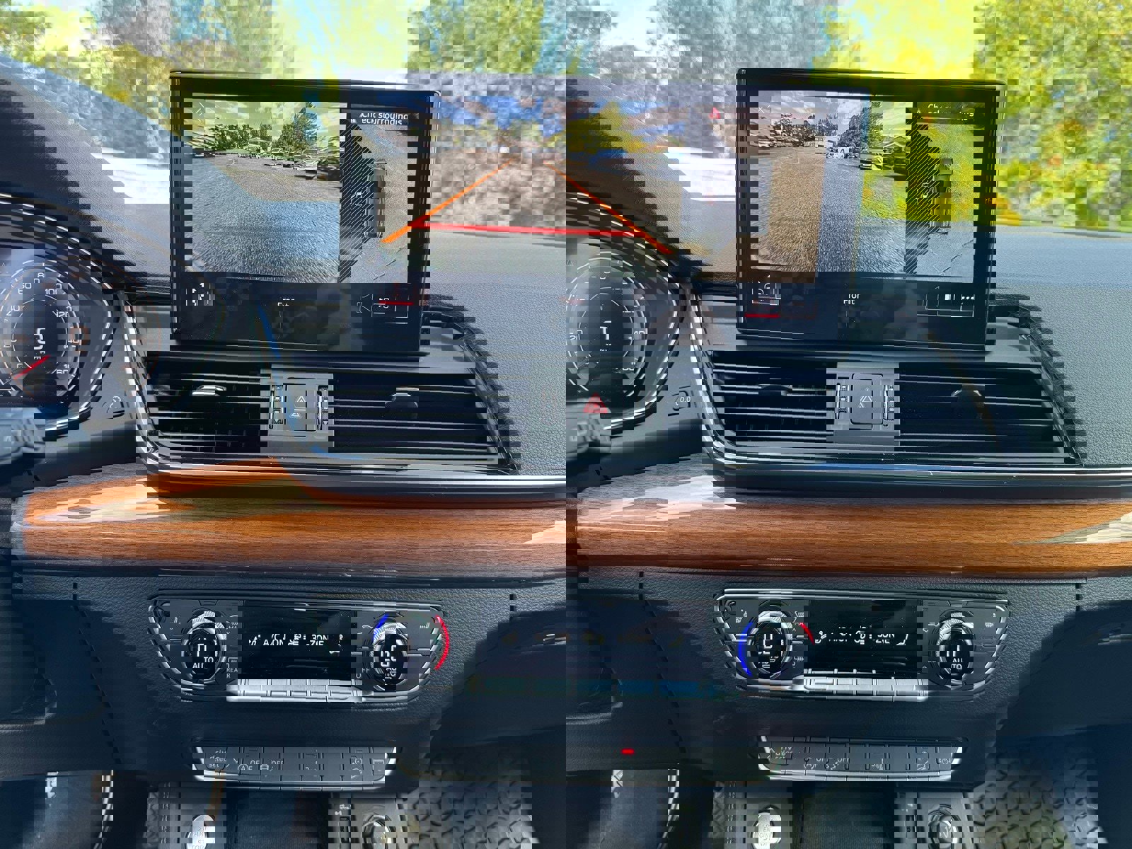 Used 2022 Audi Q5 2.0T Premium Plus w/ Premium Plus Package image 12