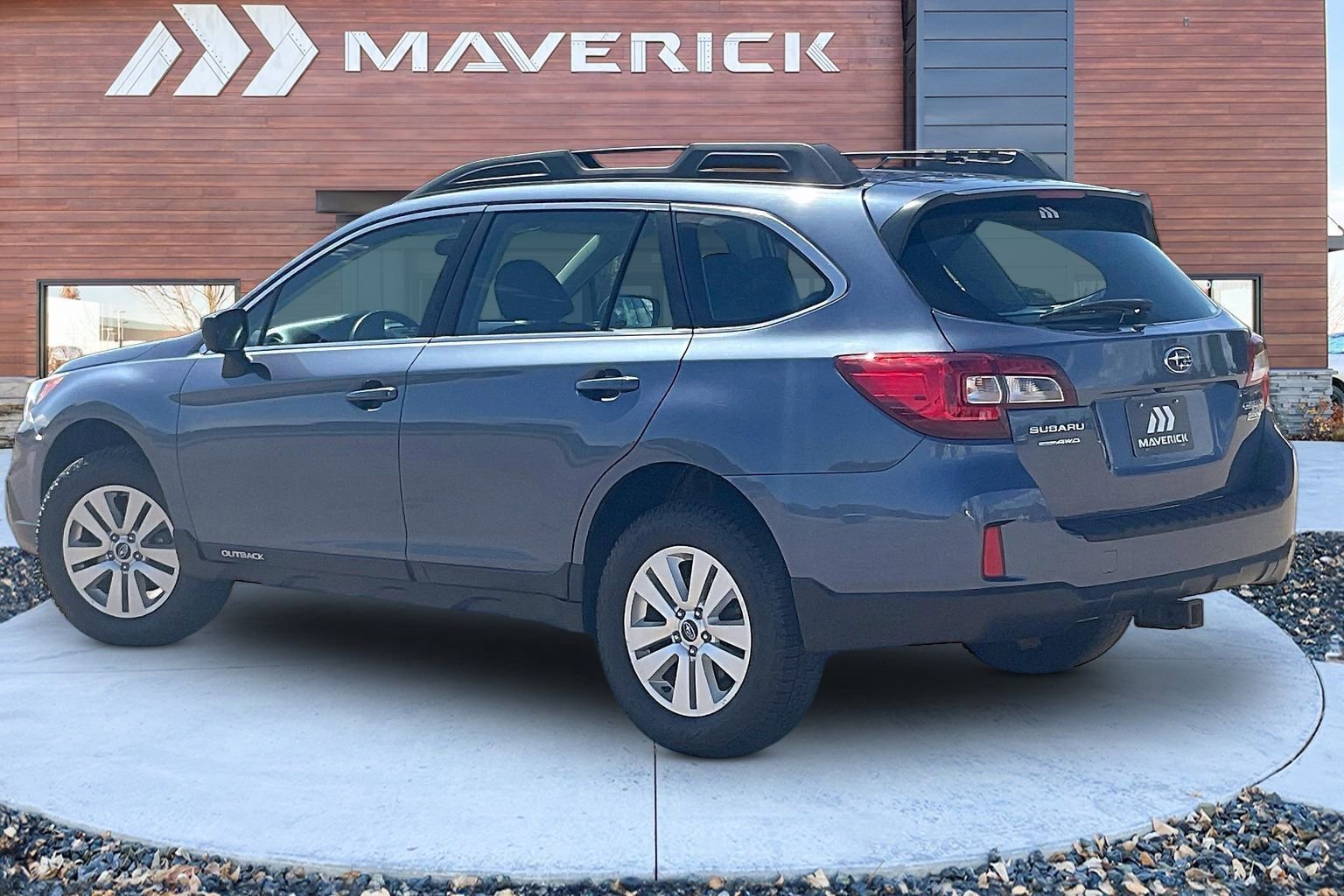 Used 2017 Subaru Outback 2.5i AWD/4WD image 4