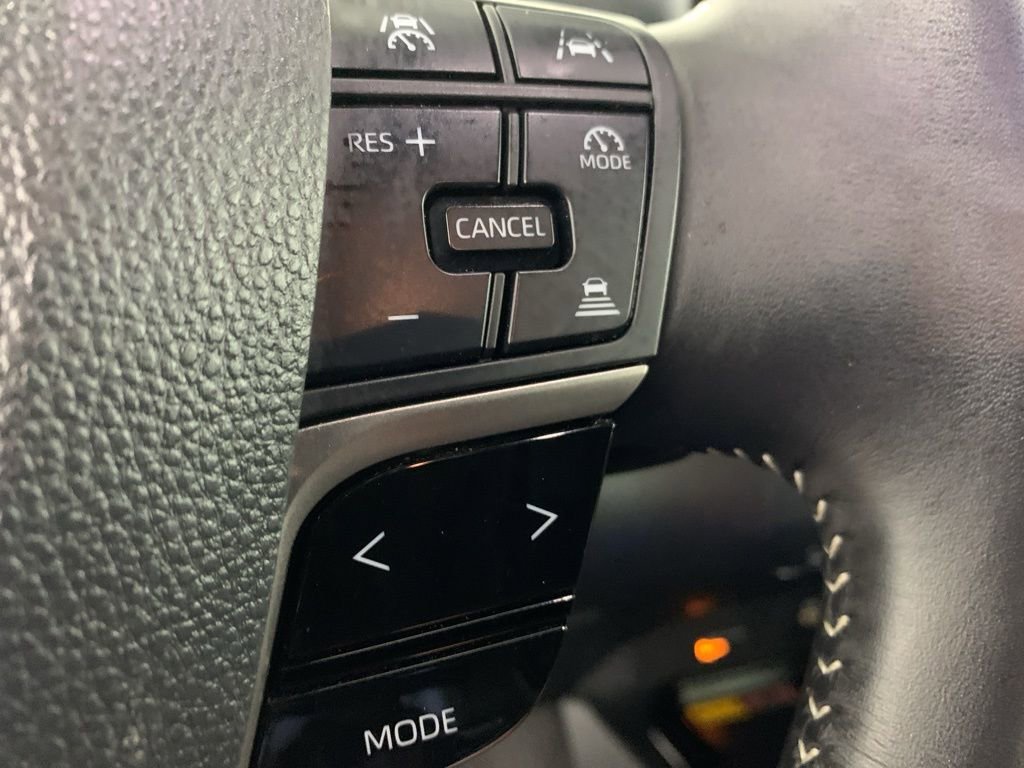 Used 2025 Toyota Camry SE image 22