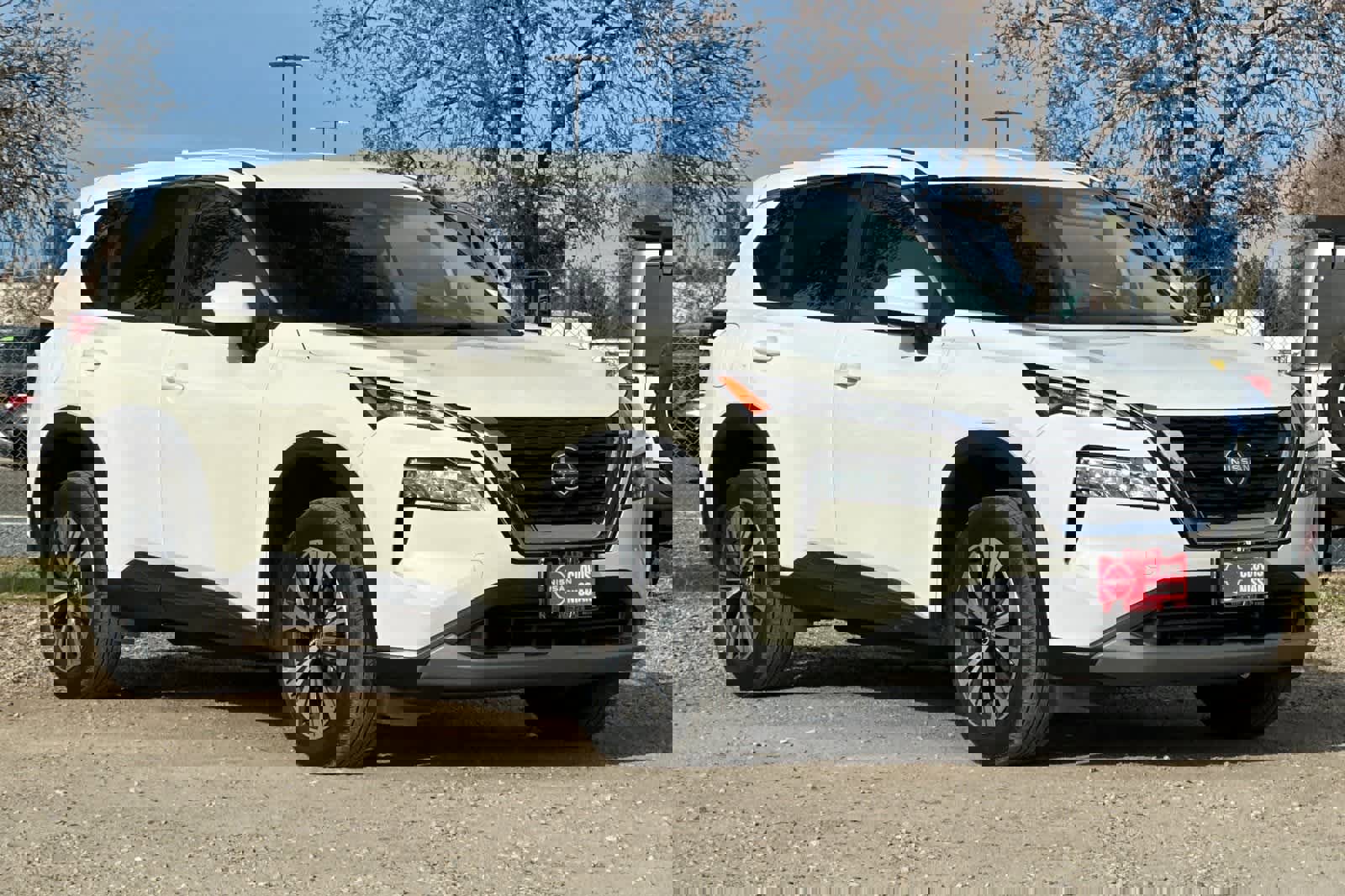 Used 2023 Nissan Rogue SV image 10