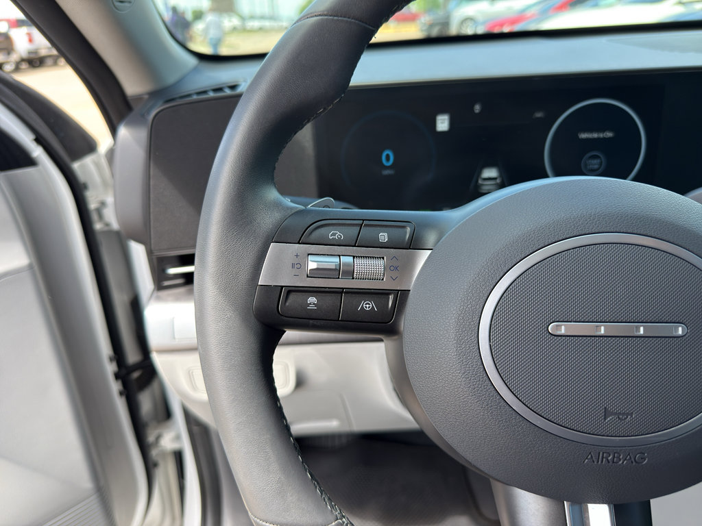 Used 2024 Hyundai Kona SEL FWD image 13