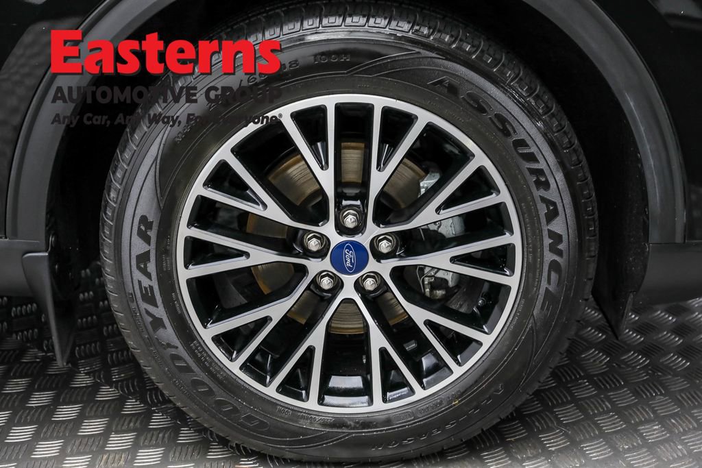 Used 2022 Ford Escape SE image 31