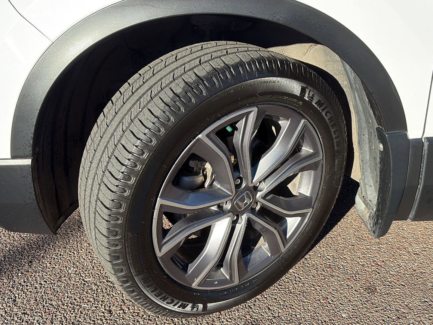 Used 2022 Honda CR-V Touring image 4