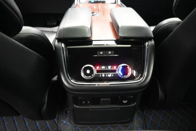 Used 2020 Lincoln Navigator Reserve w/ Luxury Package AWD/4WD image 23