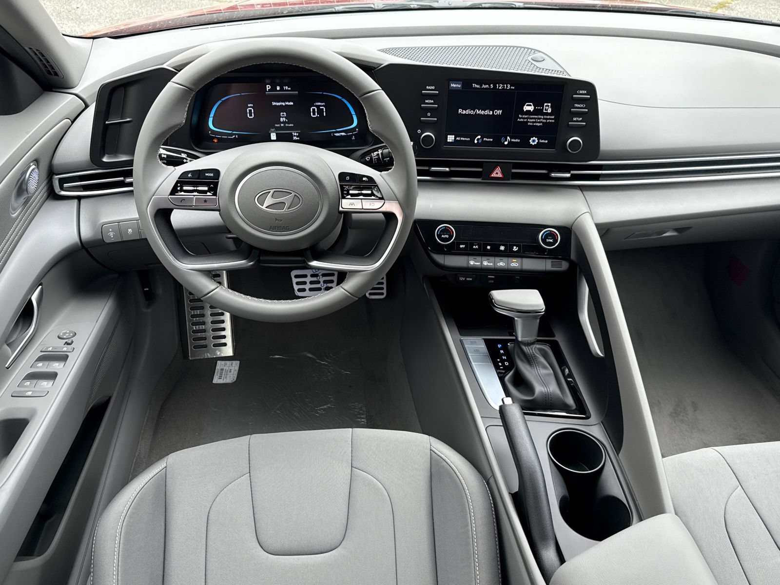 Used 2025 Hyundai Elantra Sport FWD image 22
